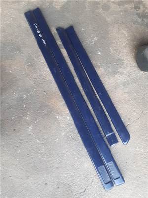 Opel Astra G kombi    Sötétkék ajtódíszléc 