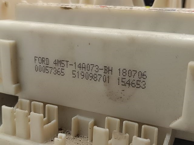 FORD FOCUS II Biztosítéktábla Doboz 8. kép