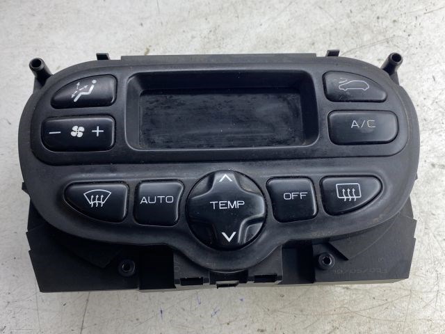 PEUGEOT 307 Fűtéskapcsoló (digit klímás) 1. kép