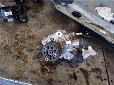 Volkswagen / Audi 2.0 CRTDI 2008- nagynyomású szivattyú 03l130851ax 0986437409