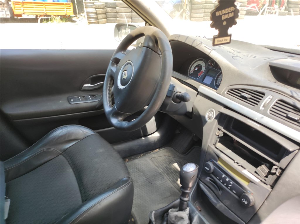 2006 Renault Laguna kombi 2.2 diesel manuális  - BONTÁS! 19. kép