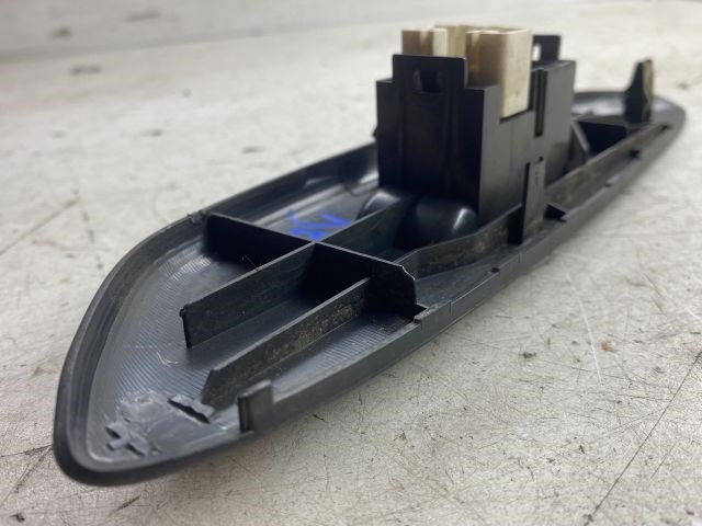 TOYOTA YARIS Jobb első Ablakemelő Kapcsoló 5. kép