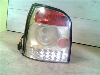 AUDI A4 98-01 Bal hátsó lámpa