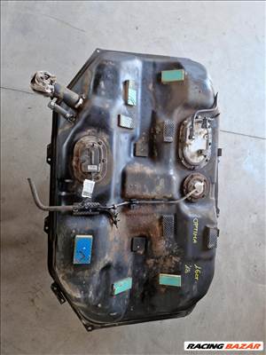 Kia Optima JF 1.6 crdi tank 31100d4800