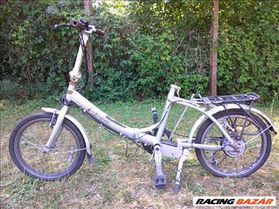 E-4 MOTION,SPECIÁLIS-ŐSSZECSUKHATÓS-HIÁNYOS ELEKTROMOS KERÉKPÁR SVÁJCBÓL