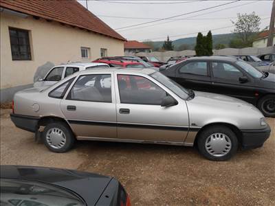 Opel VECTRA A (86_87) 1.6 i leömlő