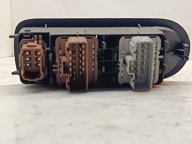 RENAULT SCÉNIC II Bal első Ablakemelő Kapcsoló 2. kép