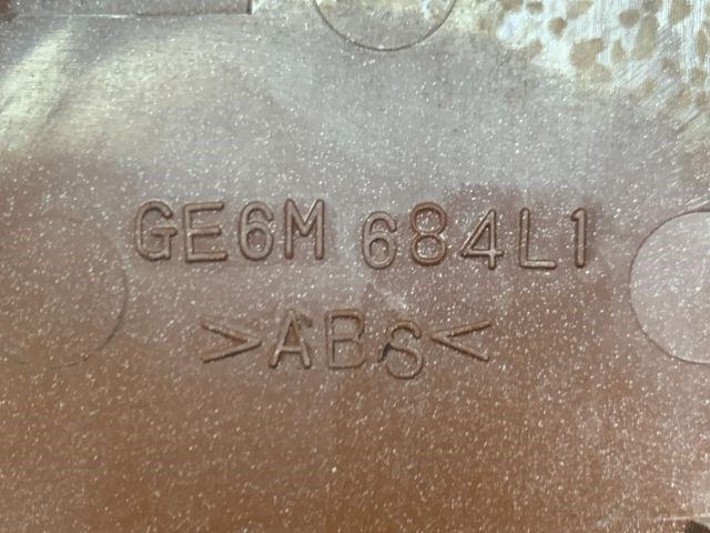 MAZDA PREMACY Jobb első Ablakemelő Kapcsoló Keret 3. kép