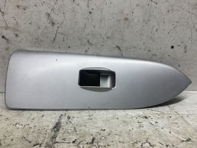 MAZDA PREMACY Jobb első Ablakemelő Kapcsoló Keret 4. kép