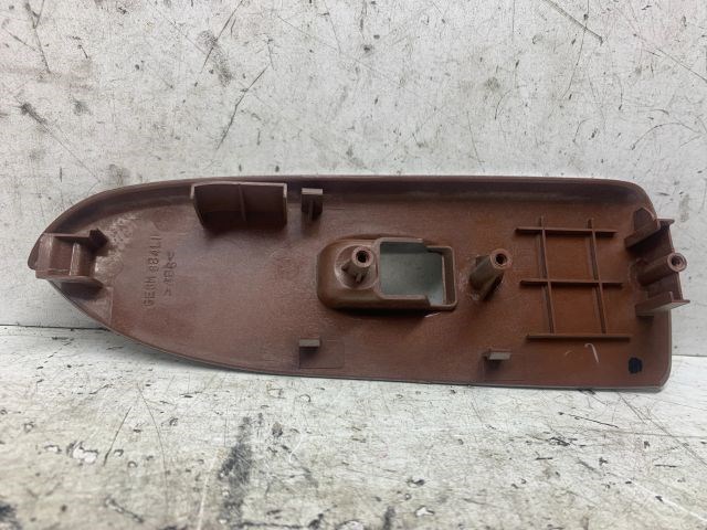 MAZDA PREMACY Jobb első Ablakemelő Kapcsoló Keret 5. kép