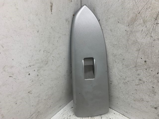 MAZDA PREMACY Jobb első Ablakemelő Kapcsoló Keret 6. kép