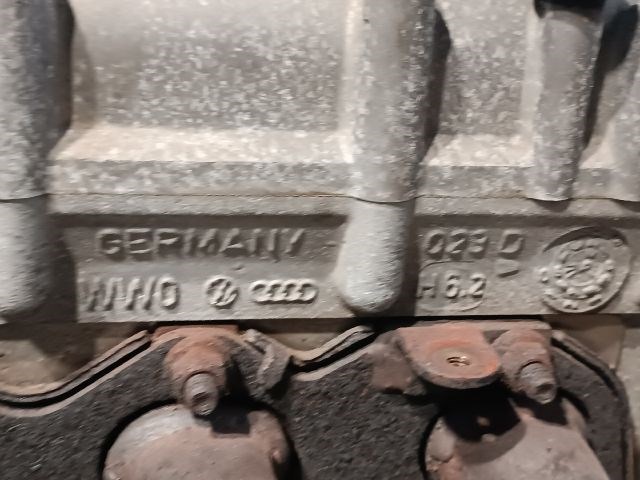 VW PASSAT B6 Komplett Motor (Segédberendezésekkel) 4. kép