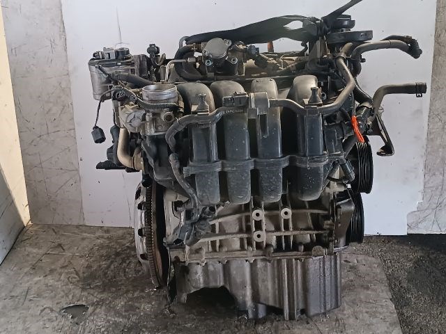 VW PASSAT B6 Komplett Motor (Segédberendezésekkel) 8. kép