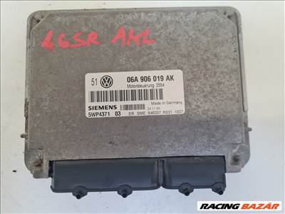 Volkswagen Bora 1.6 SR motorvezérlő (20628) 06a906019ak