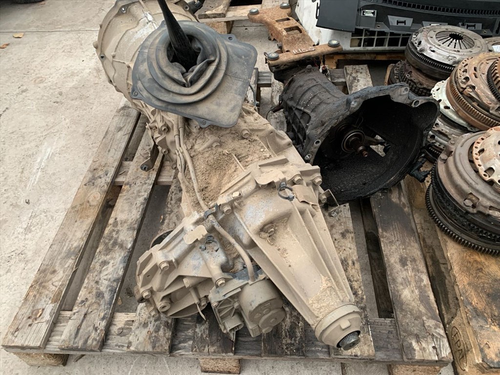 Nissan Navara (D40) Double Cab 2.5 dCi váltó  1. kép