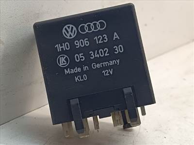 VW GOLF III Relé
