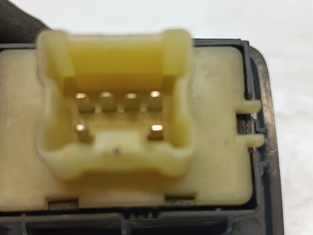 DACIA DOKKER Jobb első Ablakemelő Kapcsoló 4. kép