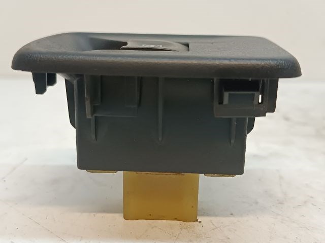 DACIA DOKKER Jobb első Ablakemelő Kapcsoló 5. kép