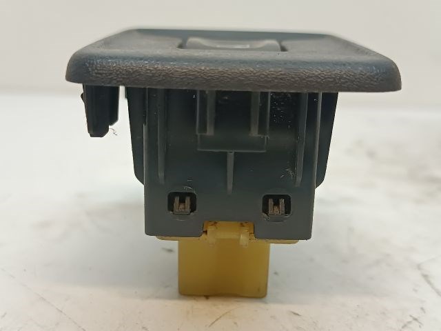 DACIA DOKKER Jobb első Ablakemelő Kapcsoló 6. kép