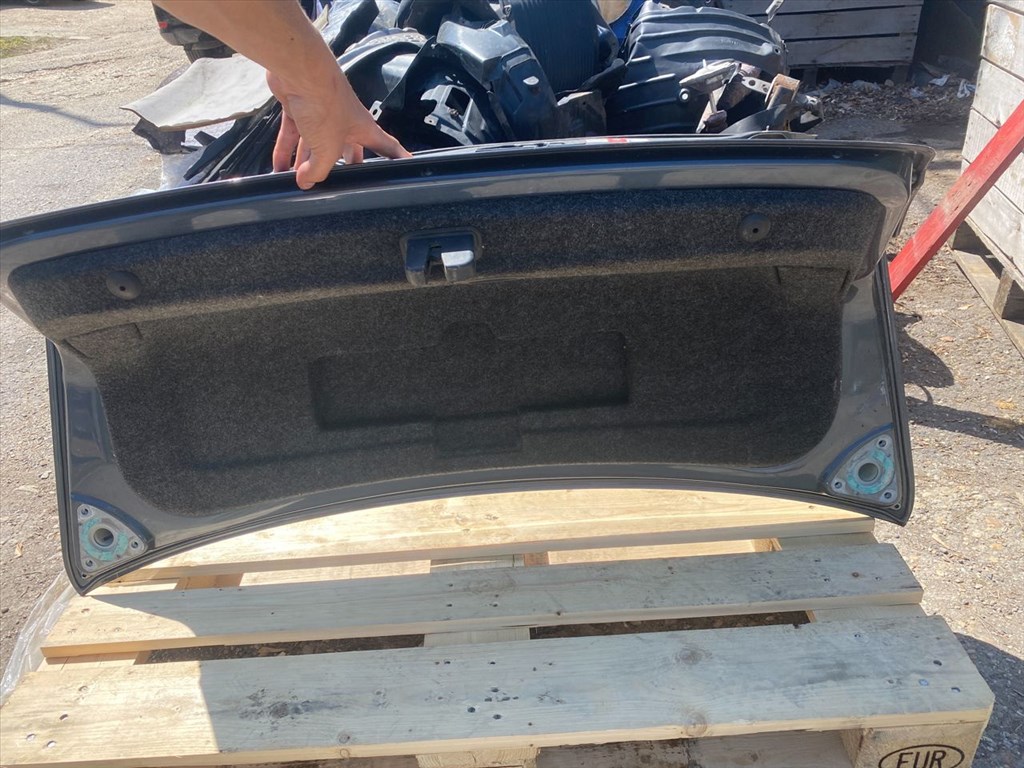 Volkswagen Passat B6 Szedán csomagtérajtó  2. kép