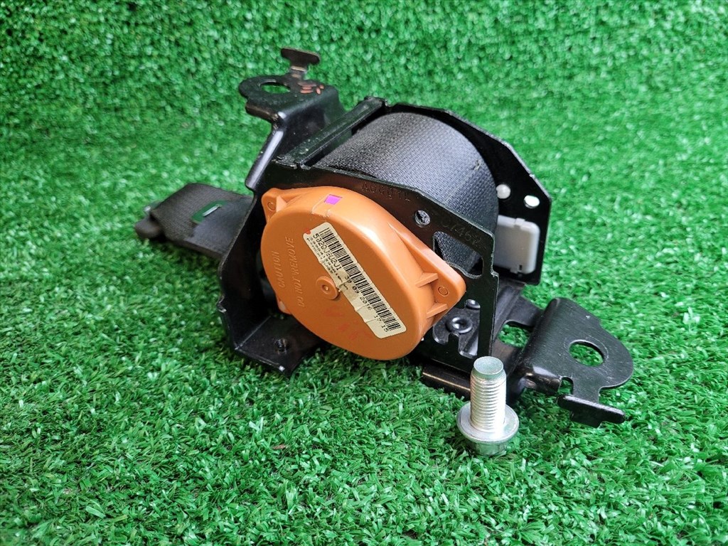 SUZUKI VITARA Hátsó középső Biztonsági Öv 309841399A10 309841399a10aa 6. kép