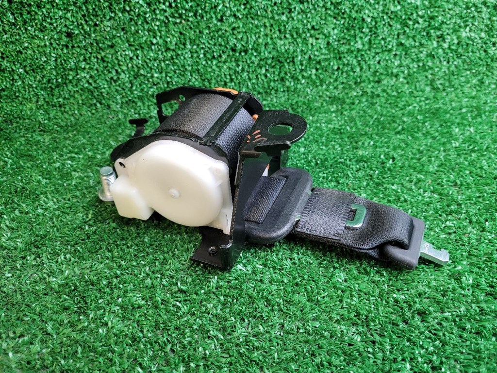 SUZUKI VITARA Hátsó középső Biztonsági Öv 309841399A10 309841399a10aa 7. kép