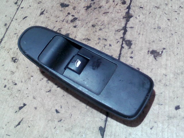 CITROEN C4 Picasso 2006.10.01-2010.10.31 Jobb első ablakemelő kapcsoló 1. kép