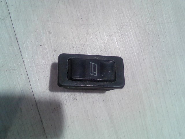CITROEN SAXO -99 Bal első ablakemelő kapcsoló 1. kép