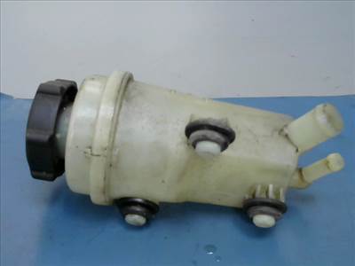 FORD FOCUS 98-04 Szervócső