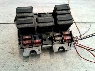 OPEL CORSA C COMBO 00.09-11.09 Biztosítéktábla BCM BSI BSM SAM GEM modul 