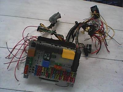 OPEL VECTRA B 99-01 Biztosítéktábla BCM BSI BSM SAM GEM modul Utastér