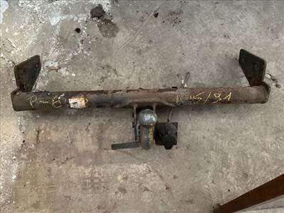 PEUGEOT 605 Vonóhorog