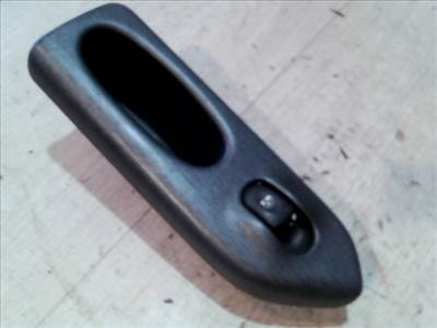 RENAULT LAGUNA 98- Bal hátsó ablakemelő kapcsoló