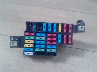 RENAULT THALIA 02.03-08.10 Biztosítéktábla BCM BSI BSM SAM GEM modul Utastér