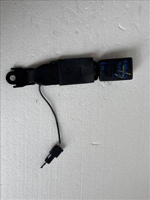 Opel Mokka 2012 Biztonsági öv csat   Jobb hátsó  42450188