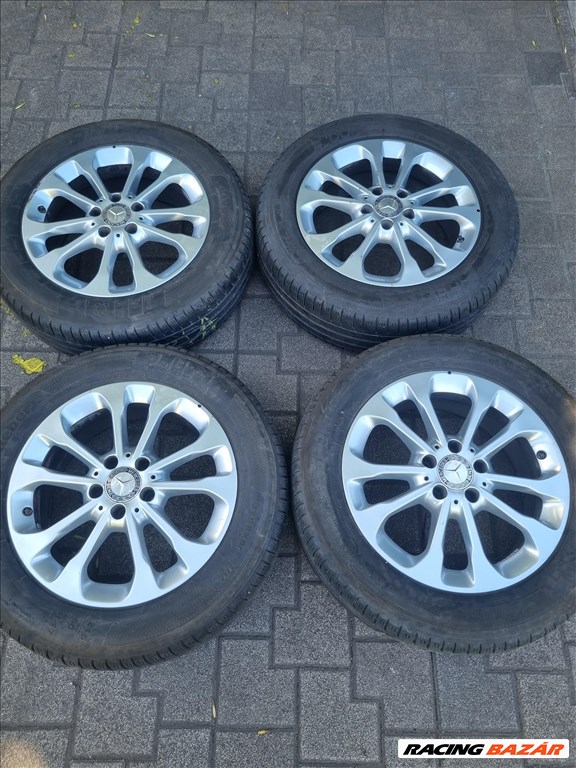  5x112 lyukosztású 17" újszerű gyári Mercedes alufelni, rajta 215/60 újszerű Kleber nyári gumi  1. kép