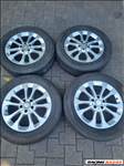5x112 lyukosztású 17" újszerű gyári Mercedes alufelni, rajta 215/60 újszerű Kleber nyári gumi