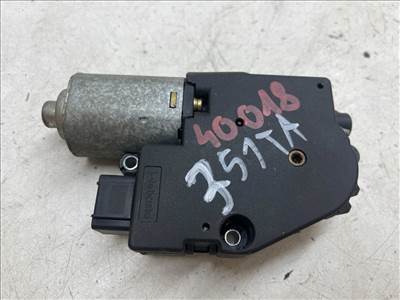 RENAULT MEGANE II (LM0/1_) 1.9 dCi (LM0G/ LM1G/ LM2C) Tetőablak Motor #40018# 2213197A01