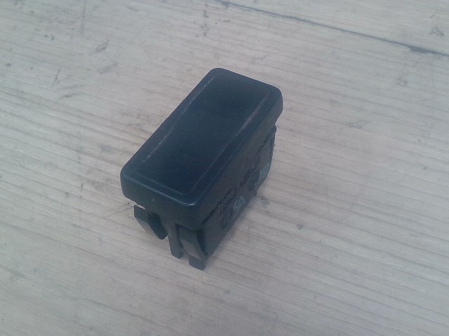 CITROEN SAXO -99 Bal első ablakemelő kapcsoló 1. kép