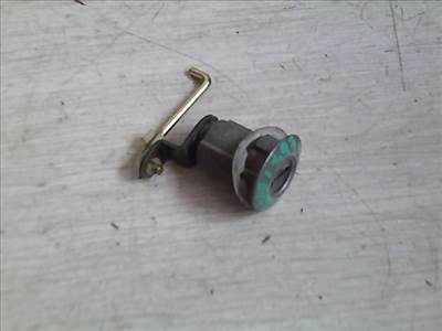 DAEWOO MATIZ 98-01 Csomagtérajtó dugózár