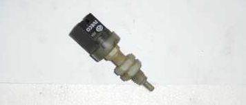 IVECO DAILY 89-2000 Féklámpa pedál kapcsoló