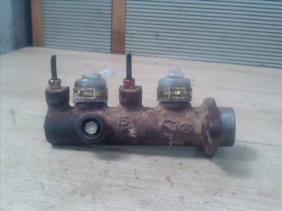 MITSUBISHI L300 Főfékhenger