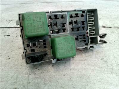 OPEL CORSA C COMBO 00.09-11.09 Biztosítéktábla BCM BSI BSM SAM GEM modul 
