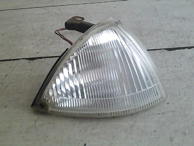 SUZUKI SWIFT 89-96 Jobb helyzetjelző 1. kép