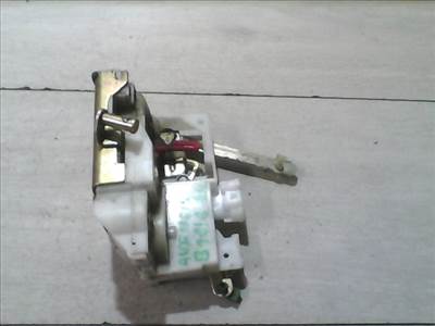 TOYOTA AVENSIS 97-00 Jobb hátsó ajtó zárszerkezet mechanikus