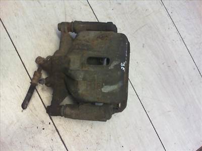 TOYOTA COROLLA AE/EE 92.05-97.04 Jobb első féknyereg munkahengerrel