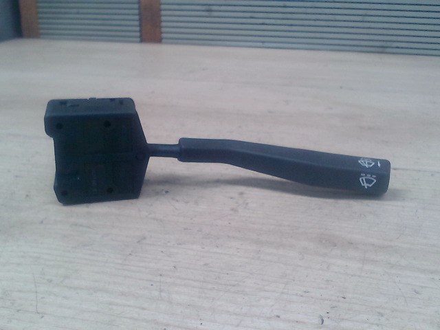 TRABANT 1,1 Kormánykapcsoló jobb ablaktörlő 1. kép