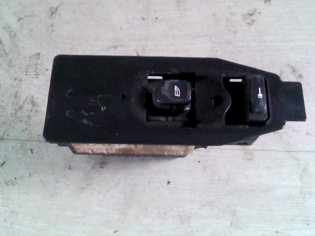 VOLVO V70 2000.01.01- 2007.08.31 Jobb első ablakemelő kapcsoló 1. kép