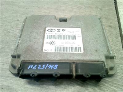 VOLKSWAGEN GOLF IV. Motorvezérlő egység ECU PCM modul
