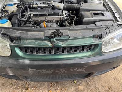 Volkswagen Golf IV Kamei díszrács 